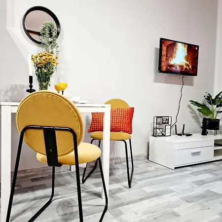 Karolina Apartaments, Karoliny Apartament 1 Center *